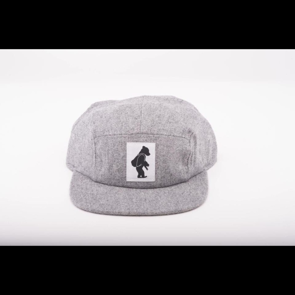Heather grey grizzly 5 panel cap